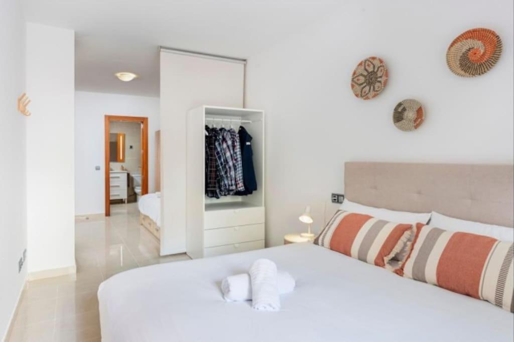 Acogedor Apartamento Cerca Del Casco Antiguo Χιρόνα Εξωτερικό φωτογραφία