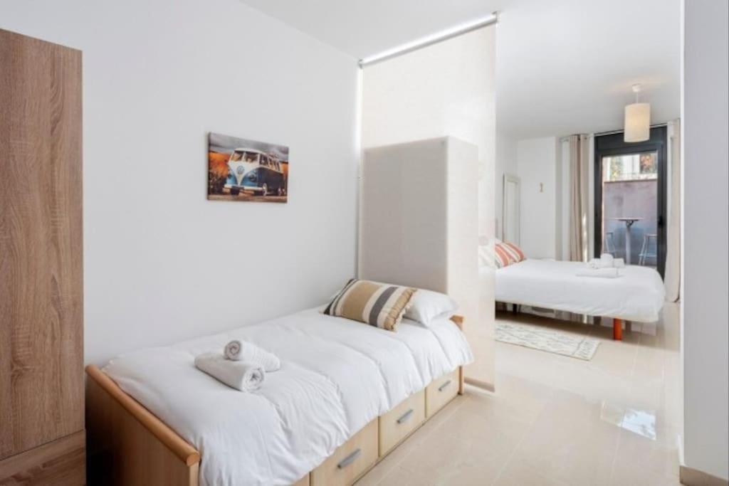 Acogedor Apartamento Cerca Del Casco Antiguo Χιρόνα Εξωτερικό φωτογραφία